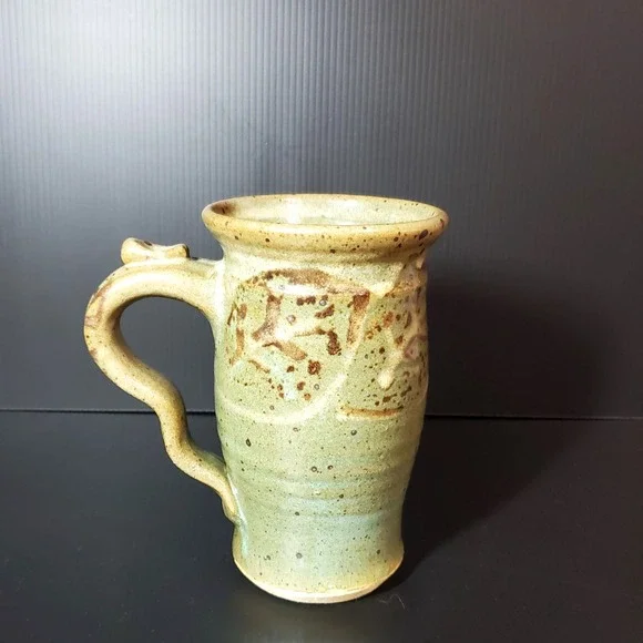 Studio Pottery Tall Mug Stoneware Leaf Motif Green Brown Handle with thumb rest - Picture 1 of 10